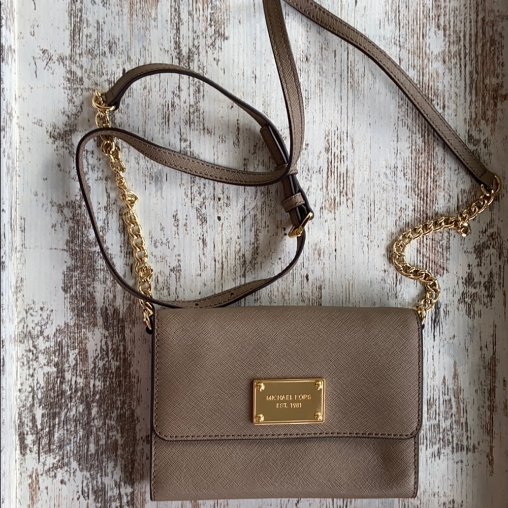 Michael Kors Jet Set crossbody